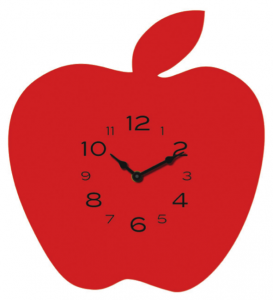 Horloge “Pomme” en aluminium. Dimensions : L 25,7 x H 28,2 cm, 19,90 € (www.incidence.fr) 