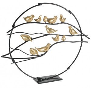 Now’s Home. Sculpture « Birds », résine et métal, L 81 × H 67 × P 15 cm, 435 € (www.nowshome.fr). 