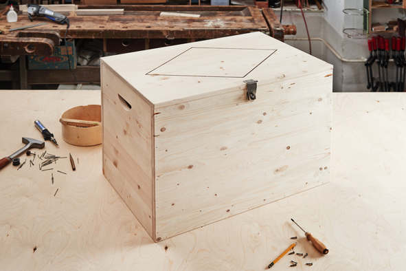 Comment fabriquer un coffre en bois multi-usage GENERAL