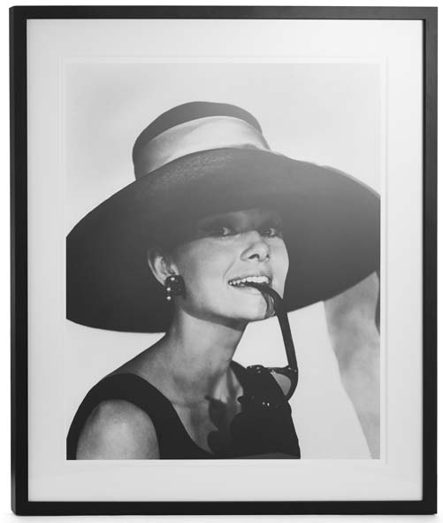 Laura Ashley. Affiche encadrée Audrey Hepburn, collection City Dwelling (225 €).