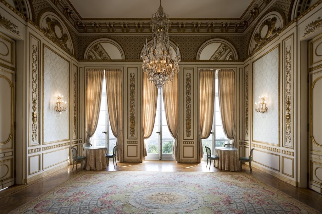 Pavillon De Musique De La Comtesse Du Barry